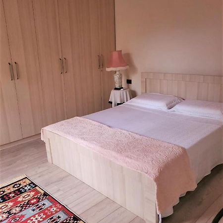 Tirana Traditional Home ภายนอก รูปภาพ