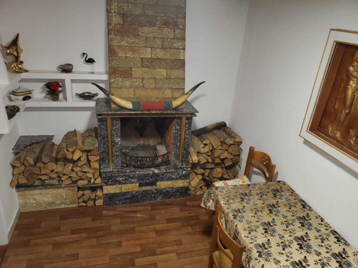 Tirana Traditional Home ภายนอก รูปภาพ